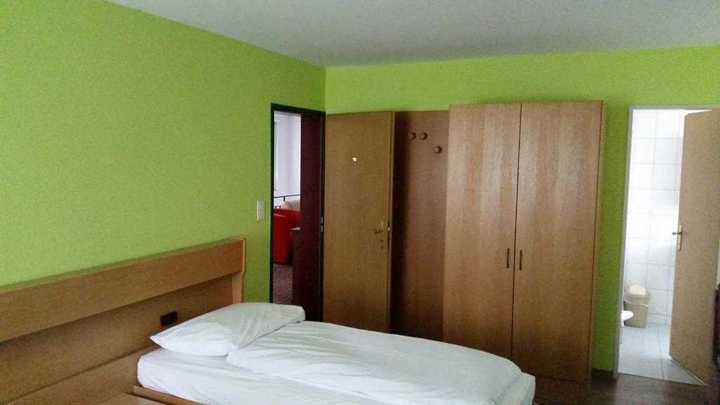 Hotel Mare & Monti Bassersdorf Buitenkant foto