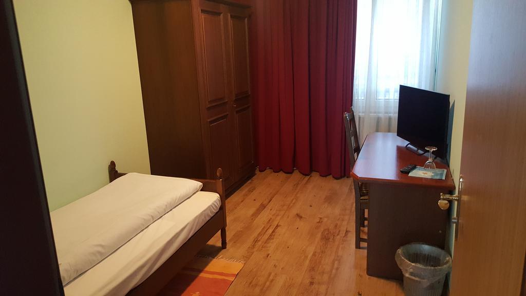 Hotel Mare & Monti Bassersdorf Buitenkant foto